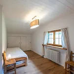 Laret Davos